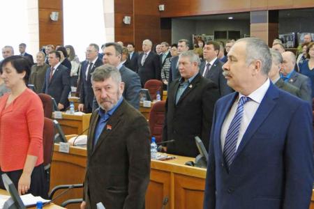 Амурские депутаты поддержали федеральный проект закона от КПРФ «О детях войны»