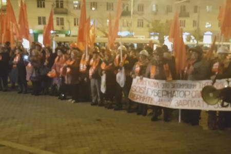 «Мы – не рабы!»: На митинге в Ростове шахтеры исполнили свой «гимн»