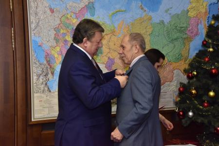 Группа министров СССР награждена памятными медалями ЦК КПРФ «75 лет битве под Москвой»
