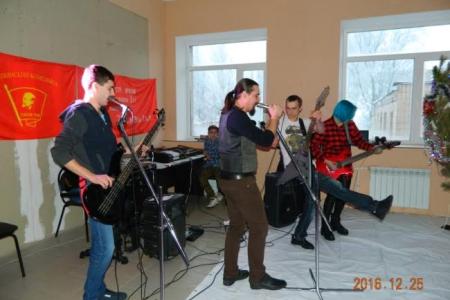 Донские комсомольцы провели для пионеров Гуково и Белой Калитвы новогодний праздник