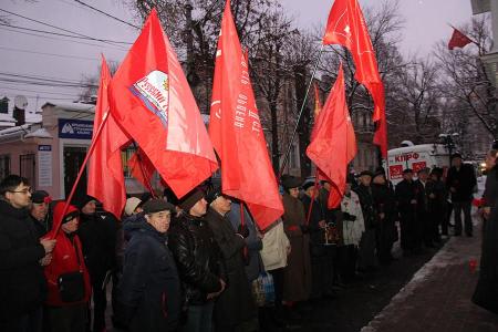 В Симферополе состоялись мероприятия, посвященные 137-й годовщине со Дня рождения И.В.Сталина