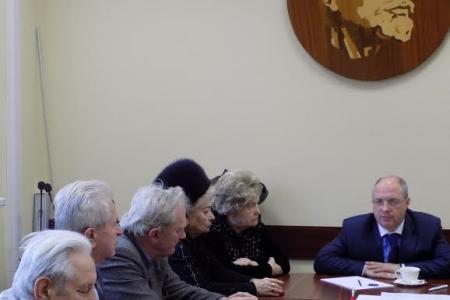 Воронежская область. Сергей Гаврилов встретился с "детьми войны" и поздравил их с Новым годом