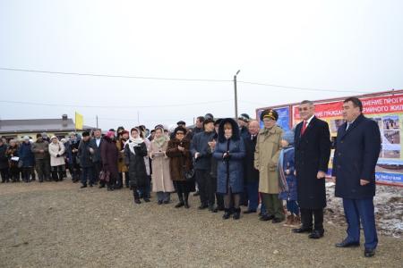 Республика Калмыкия. Коммунисты приняли участие в торжественном открытии новой улицы в райцентре Ики-Бурул