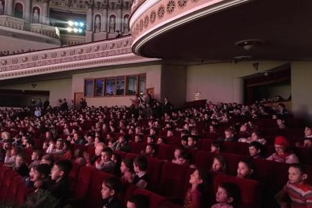 К.К. Тайсаев принял участие в открытие новогодних елок на Донбассе