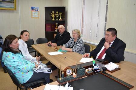 Город-герой Волгоград. Депутат-коммунист Евгений Шаманаев продолжает совместный приём граждан вместе с первыми секретарями районных комитетов КПРФ