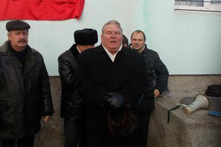 Республика Крым. Коммунисты Феодосии открыли памятную доску участнику десанта 1941 года Георгию Ивановичу Десюку
