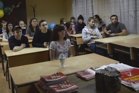 Коммунисты и комсомольцы Иванова провели встречу со студентами Ивановского кооперативного техникума