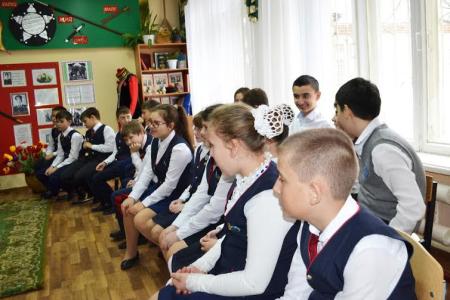 Республика Калмыкия. Коммунисты приняли участие в проведении открытого урока на тему: «Богатырь степи – Ока Городовиков»