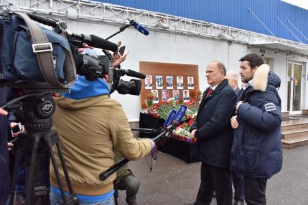 Г.А. Зюганов считает, что на борту Ту-154 произошел теракт