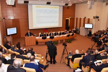 Коммунисты в Госдуме провели круглый стол по проблемам молочного животноводства