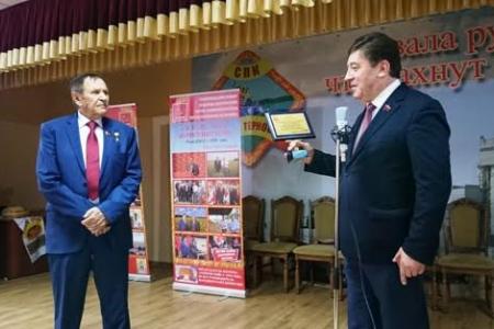 Лидер ставропольских коммунистов Виктор Гончаров: Наш товарищ Богачёв сорок лет бессменно стоит на страже преимуществ коллективного хозяйствования!