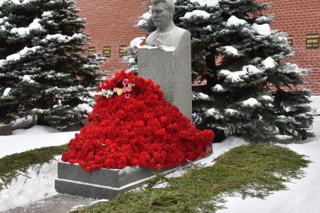 Г.А. Зюганов: Уверен, что уникальный опыт Сталинской эпохи будет изучаться новым поколением