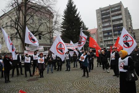 Как отмыть души единоросов в Год экологии? Митинг калининградских коммунистов