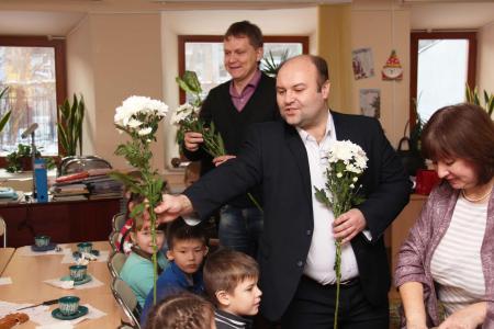 Рязанские депутаты-коммунисты помогают детям с ограниченными возможностями