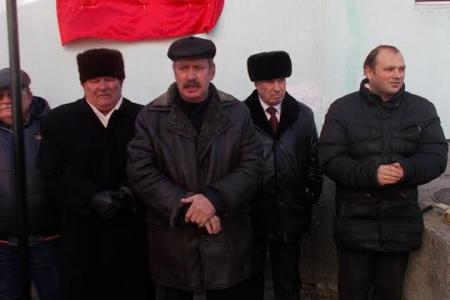 Республика Крым. Коммунисты Феодосии открыли памятную доску участнику десанта 1941 года Георгию Ивановичу Десюку