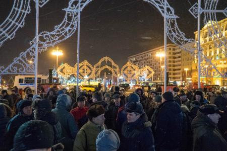 15 декабря в Москве прошла встреча депутатов КПРФ с избирателями, посвященная проблеме платных парковок