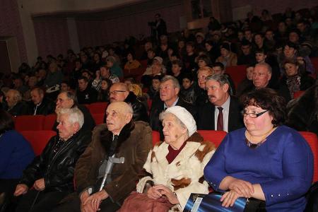 Республика Крым. Коммунисты поздравили ветерана войны и труда Н.А. Запорожца со 100-летним юбилеем