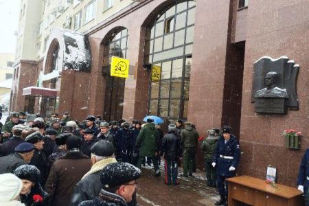 Лидер ставропольских коммунистов Виктор Гончаров: Маршал Победы был советским маршалом!