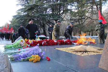 Республика Крым. День Неизвестного солдата прошел в Симферополе