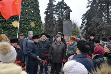 Ростовские коммунисты почтили память Владимира Ильича Ленина