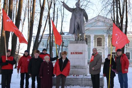 Жители Ленинградской области почтили память Владимира Ильича Ленина 
