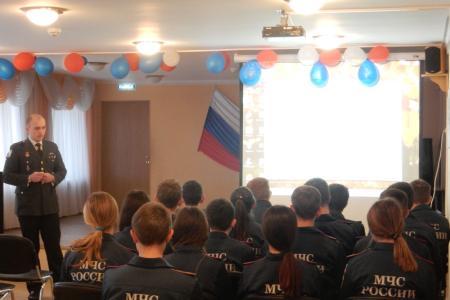 Севастопольские комсомольцы рассказали школьникам о бессмертном подвиге «Молодой гвардии»