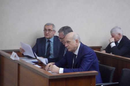 Алтайский край. Региональная власть услышала протест депутатов-коммунистов