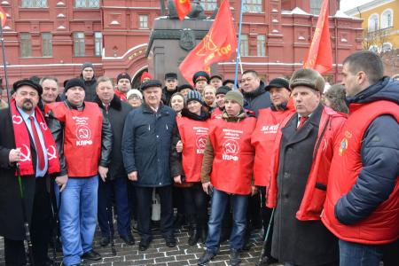 Будущее страны – обновленный социализм!