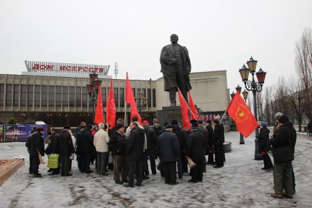 Калининград. Коммунисты почтили память Ленина