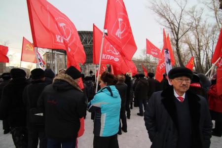 Жители Хакасии на митинге потребовали отставки главы республики Зимина