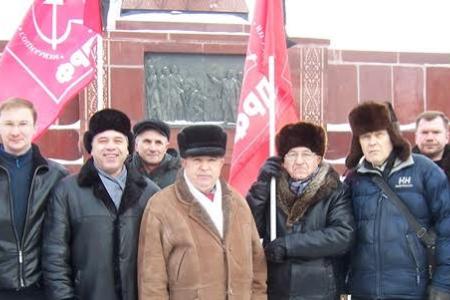 Татарстан, Казань. Цветы – Ильичу!