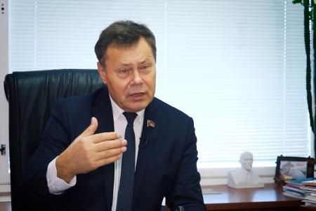 Николай Арефьев: «Итог Гайдаровского форума-2017 – нас ждёт долгосрочная стагнация экономики». Видео KPRF.TV