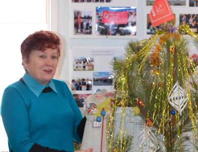 Коммунисты Калмыкии организовали новогодний утренник для детворы
