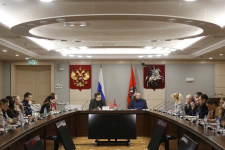 Московские коммунисты и дольщики требуют от властей контроля за работой недобросовестных застройщиков