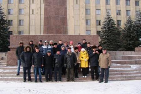 Ставрополь. Цветы Вождю Великой Октябрьской революции
