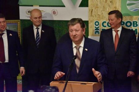 В.И. Кашин принял участие в Госдуме в открытии выставки «ЭКОсокровища России»