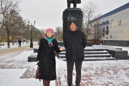 Верны заветам Ильича. Акция памяти в столице Калмыкии