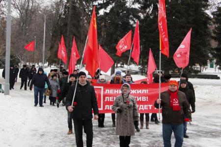 Саратовские коммунисты почтили память Владимира Ильича Ленина
