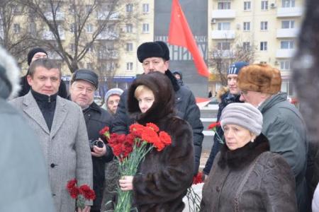 Ростовские коммунисты почтили память Владимира Ильича Ленина
