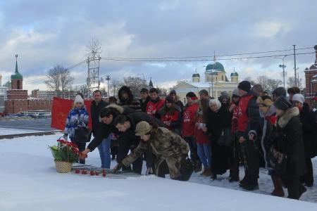 Несмотря на запреты и препоны местных властей, тульские коммунисты почтили память В.И. Ленина