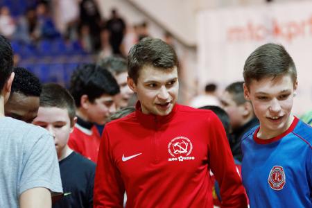 Клуб КПРФ по мини-футболу провел мастер-класс для детей Подмосковья