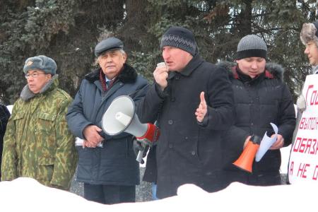 В Чувашии прошёл митинг в защиту прав трудящихся и малообеспеченных граждан, организованный Чебоксарским горкомом КПРФ