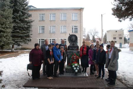 Карачаево-Черкессия. Коммунисты чтут память одного из первых марксистов России, ученого-полярника, казака М.И. Бруснева