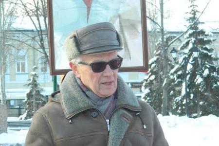 Самарские коммунисты возложили цветы к памятнику В.И. Ленину