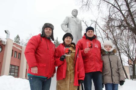 Имя и дело В.И. Ленина – бессмертно. Торжественные возложения цветов прошли в городах и райцентрах Рязанской области