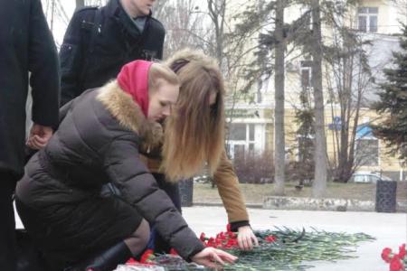 Ростовские коммунисты почтили память Владимира Ильича Ленина