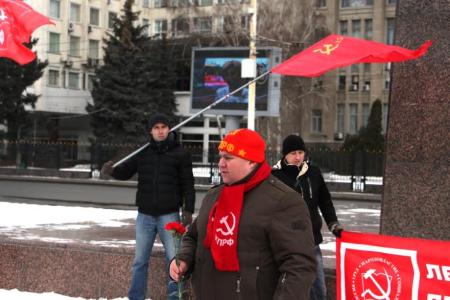 Саратовские коммунисты почтили память Владимира Ильича Ленина