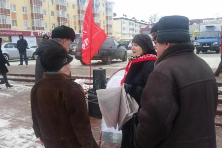 Республика Мордовия: Саранский горком КПРФ возобновил информационную деятельность на центральном рынке города