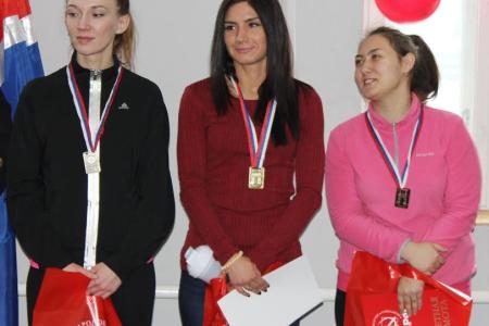 Амурская область. Спортклуб КПРФ в Благовещенске провел первый турнир по Русскому жиму