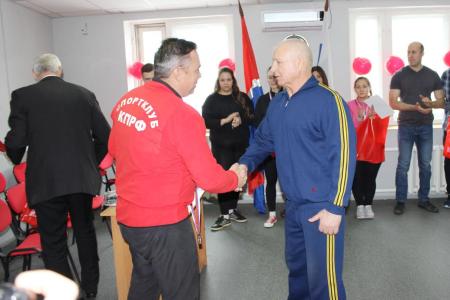 Амурская область. Спортклуб КПРФ в Благовещенске провел первый турнир по Русскому жиму